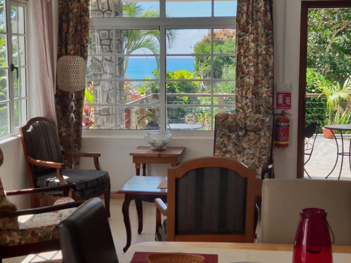 Bed and Breakfast Les Antigones à Port Mathurin Extérieur photo