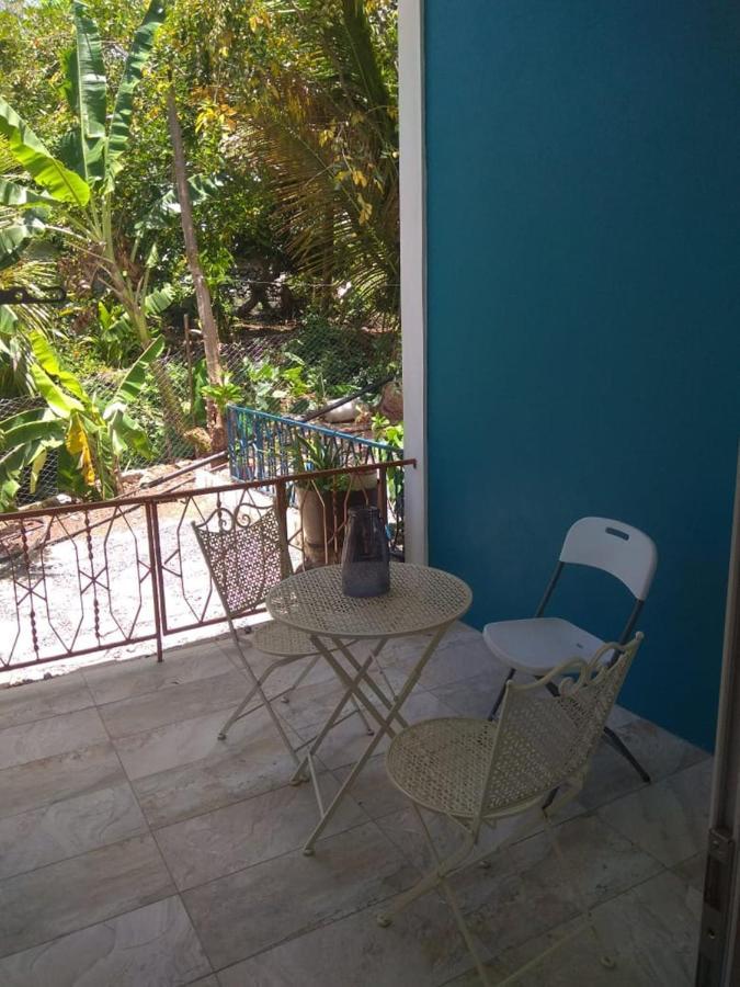 Bed and Breakfast Les Antigones à Port Mathurin Extérieur photo